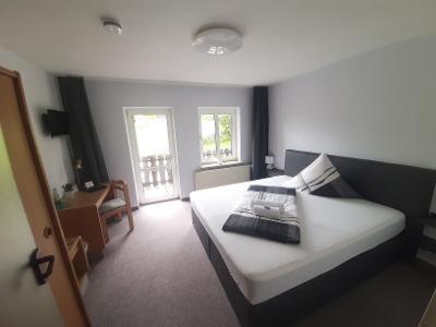 Landhotel Weisses Roess'L Adorf Esterno foto